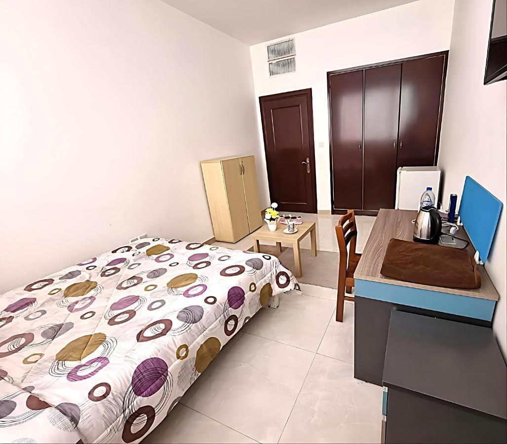 Corniche Street - Extremely Unique Room Abu Dhabi Exterior foto